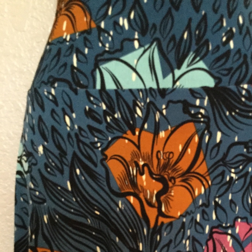 LuLaRoe Azure skirt XS NWT🌻 - Picture 4 of 6